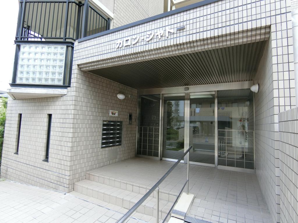 25/30 エントランス