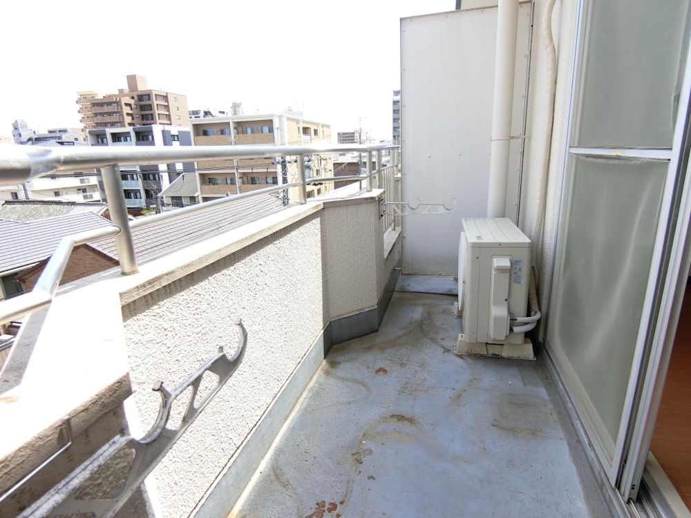 19/30 バルコニー