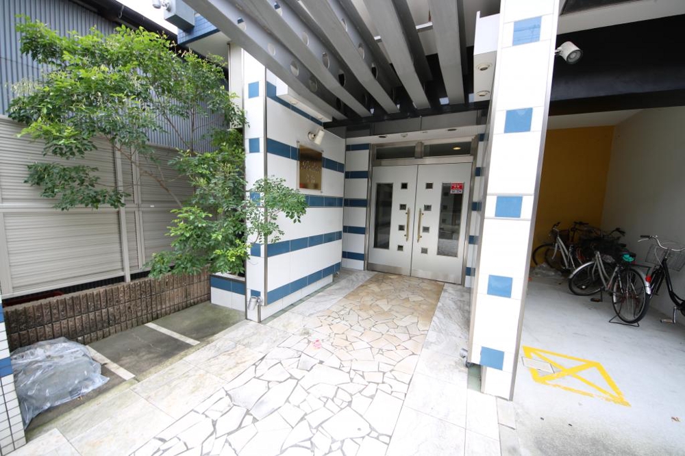 3/5 エントランス