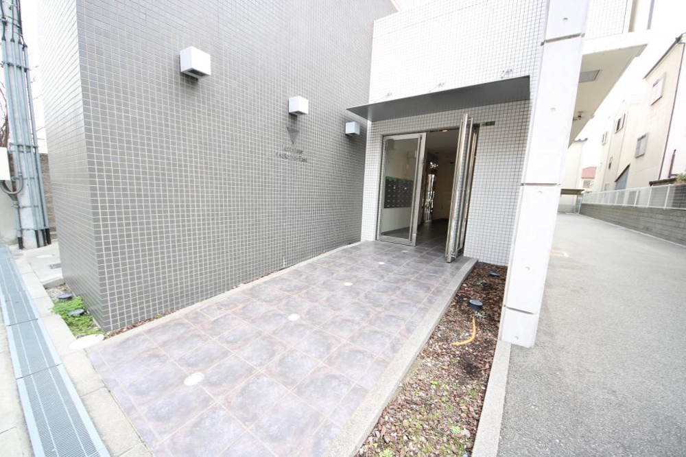 2/8 エントランス