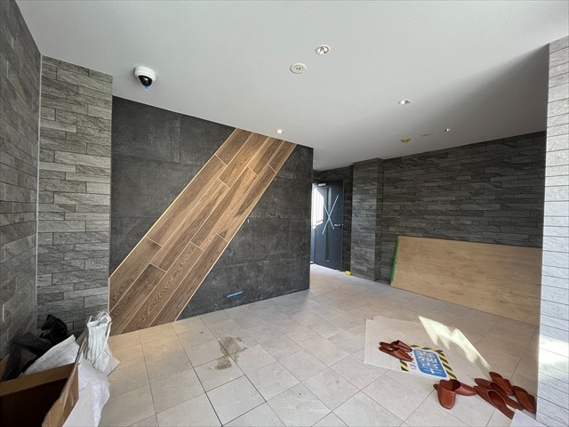 26/30 エントランス