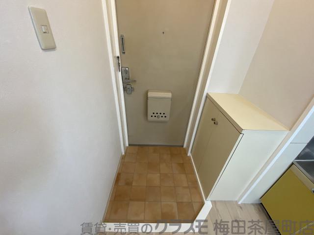 14/30 玄関