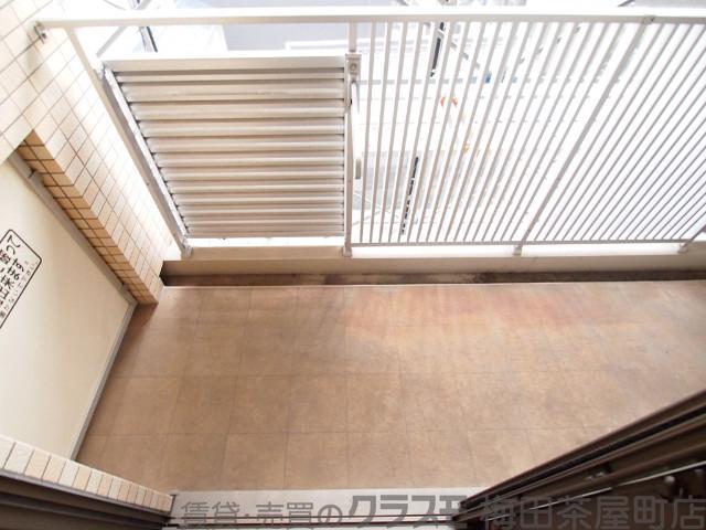 25/30 バルコニー