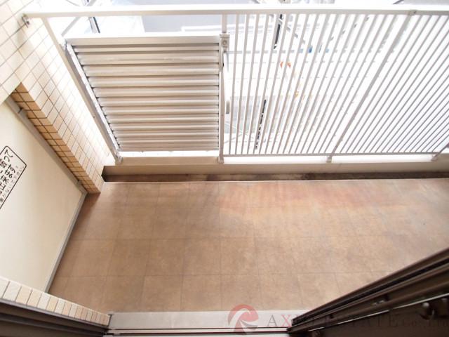 25/30 バルコニー