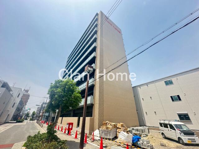 28/30 エントランス