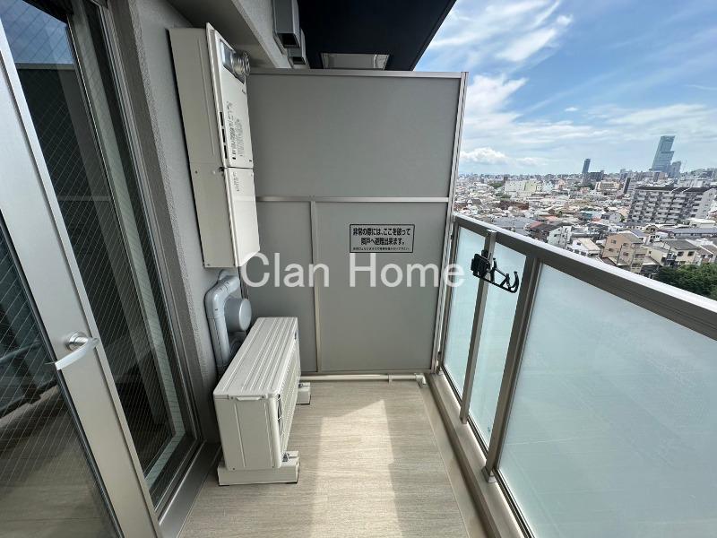 21/30 バルコニー