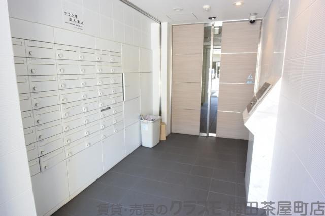 22/30 エントランス