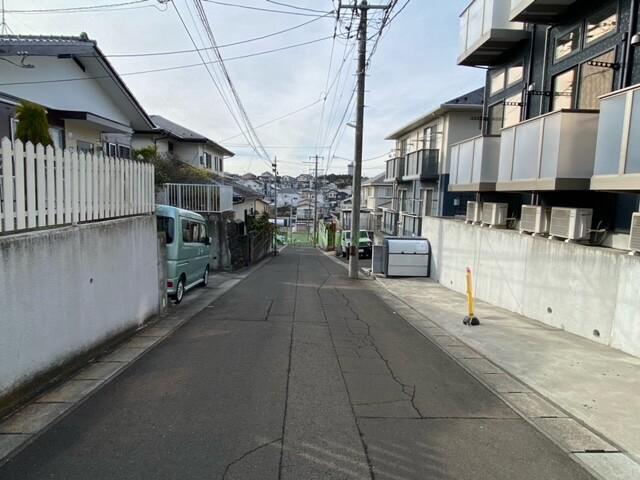 27/30 駐車場
