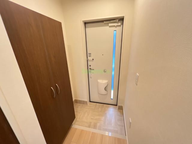 17/27 玄関