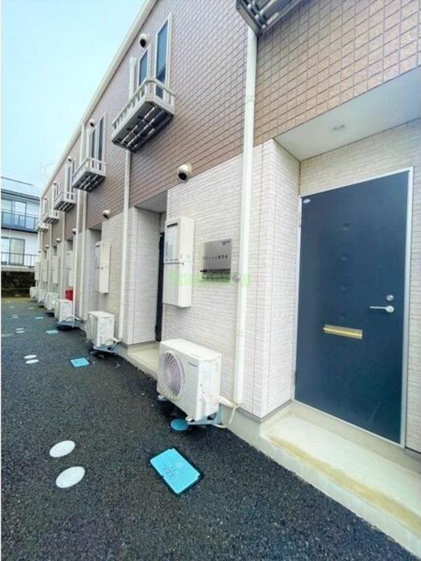 16/21 エントランス