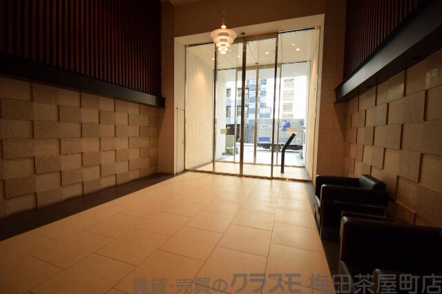 3/7 エントランス