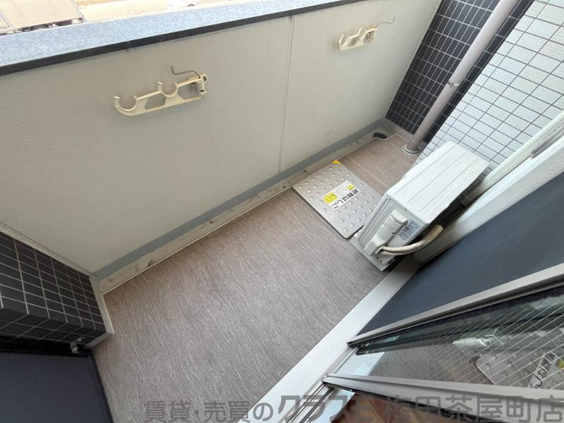 23/30 バルコニー