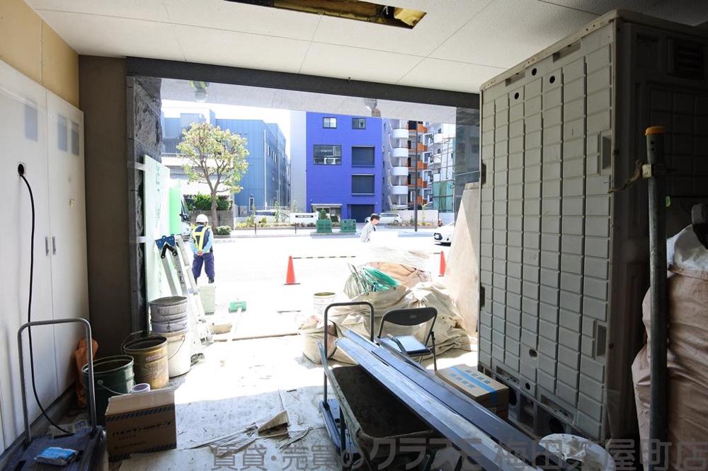 25/30 エントランス