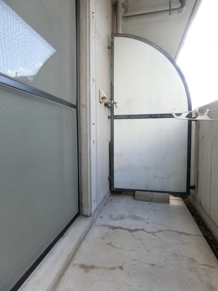 19/30 バルコニー