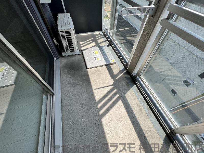 21/30 バルコニー