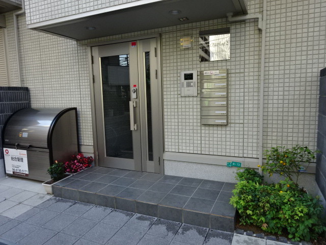 29/30 エントランス