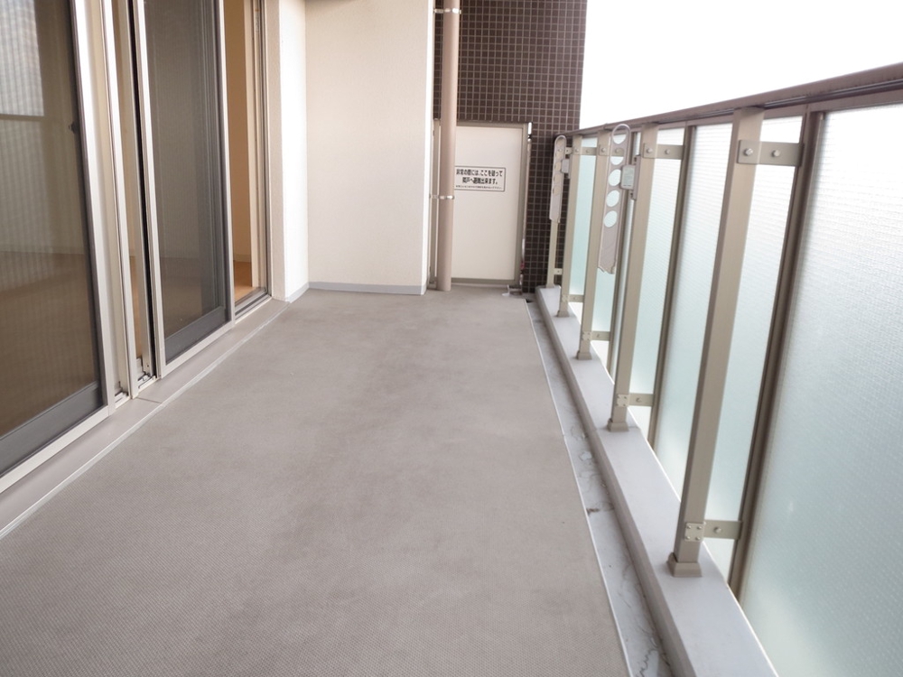 20/30 バルコニー