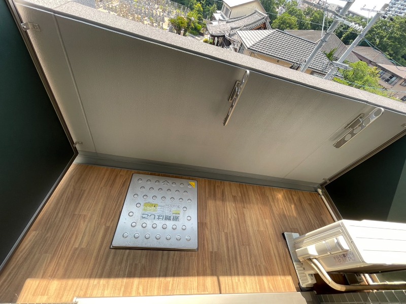 25/30 バルコニー