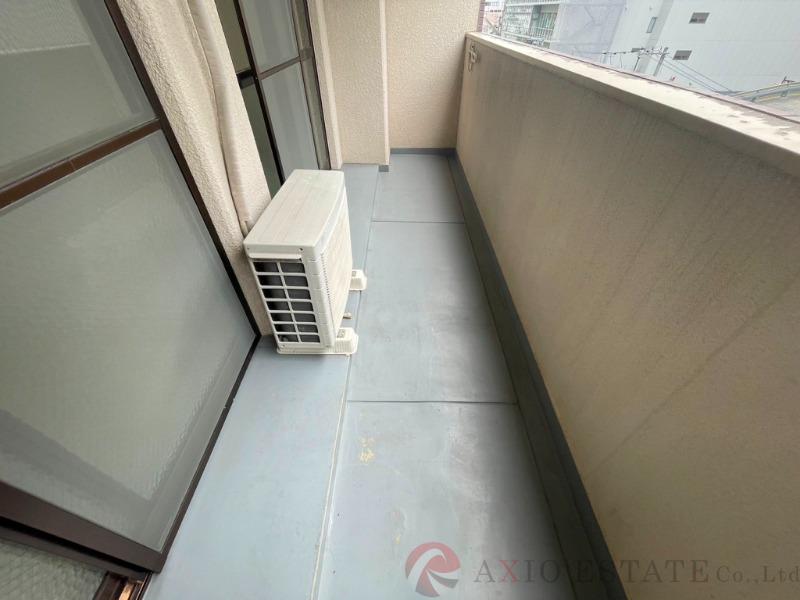 23/30 バルコニー