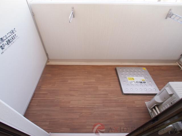 23/30 バルコニー