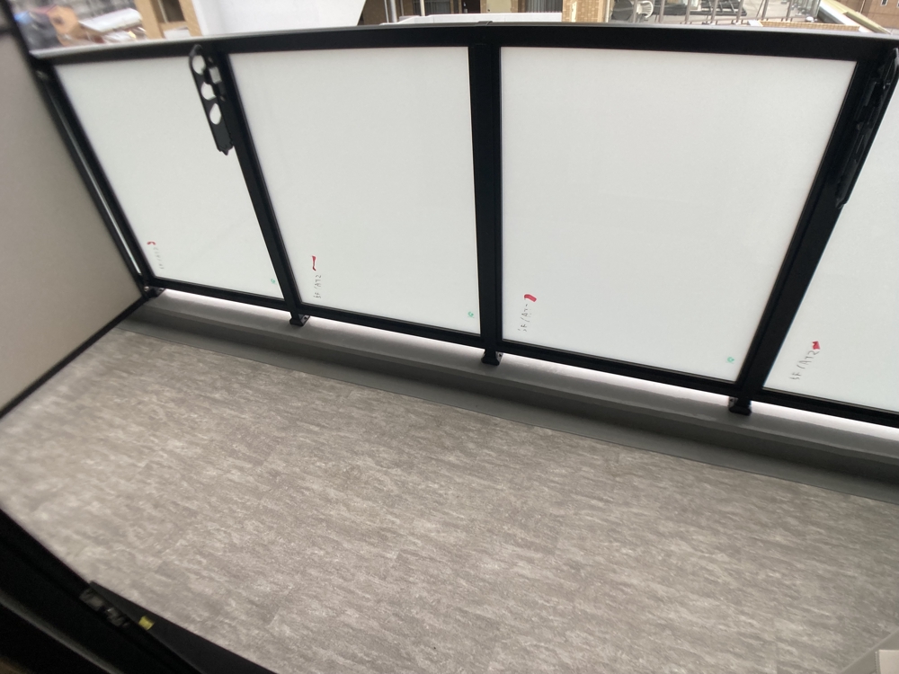 19/30 バルコニー