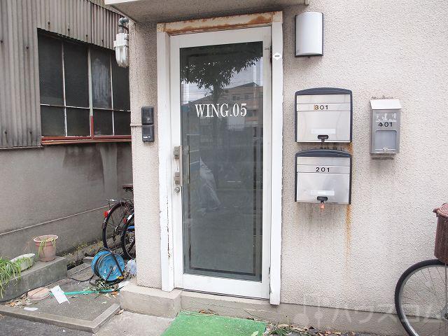 27/30 エントランス