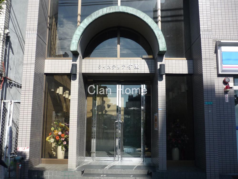 2/4 エントランス