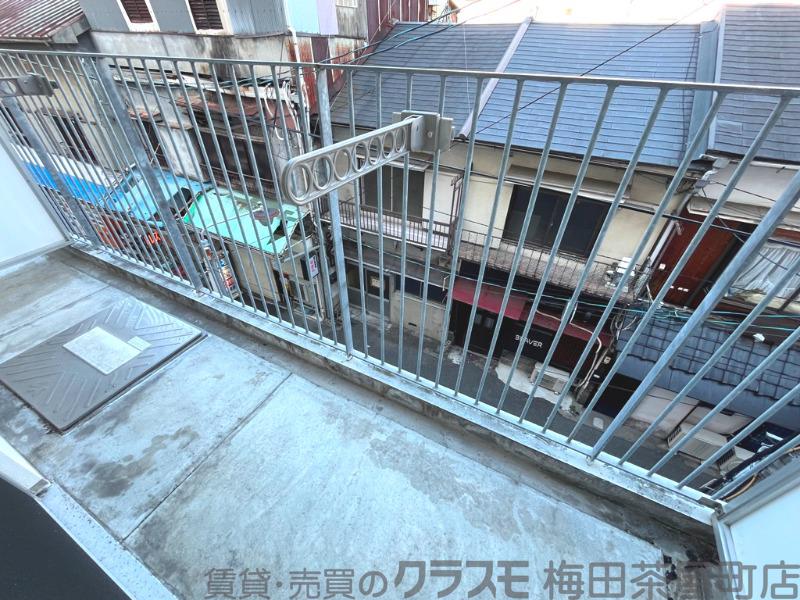 21/30 バルコニー