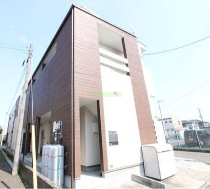 13/19 エントランス