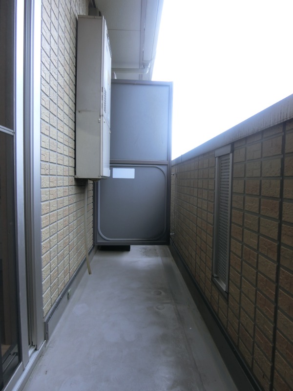 19/30 バルコニー