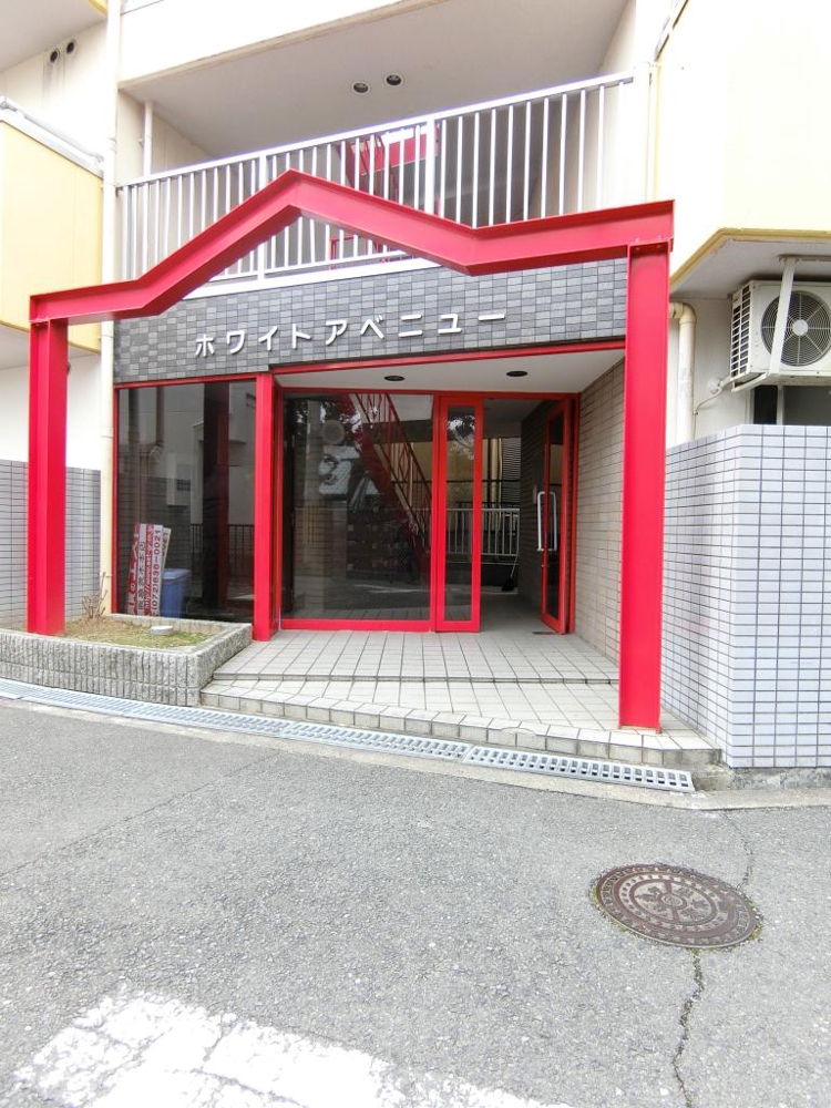 3/8 エントランス