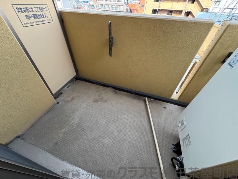 21/30 バルコニー