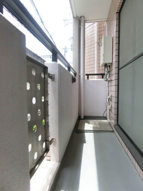 20/30 バルコニー