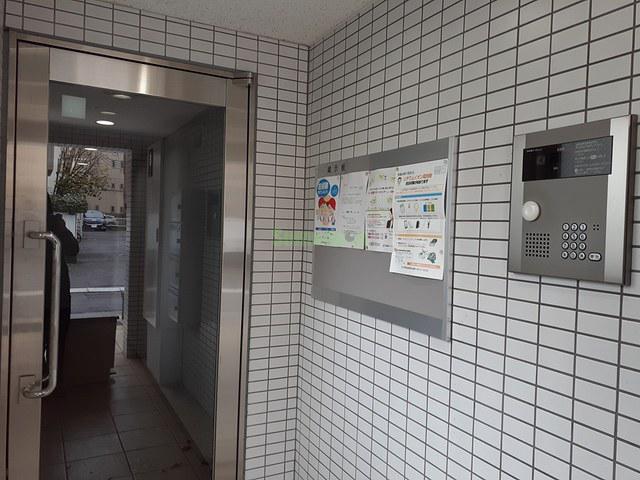 14/20 エントランス