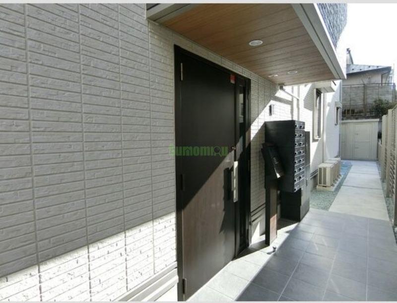 13/20 エントランス