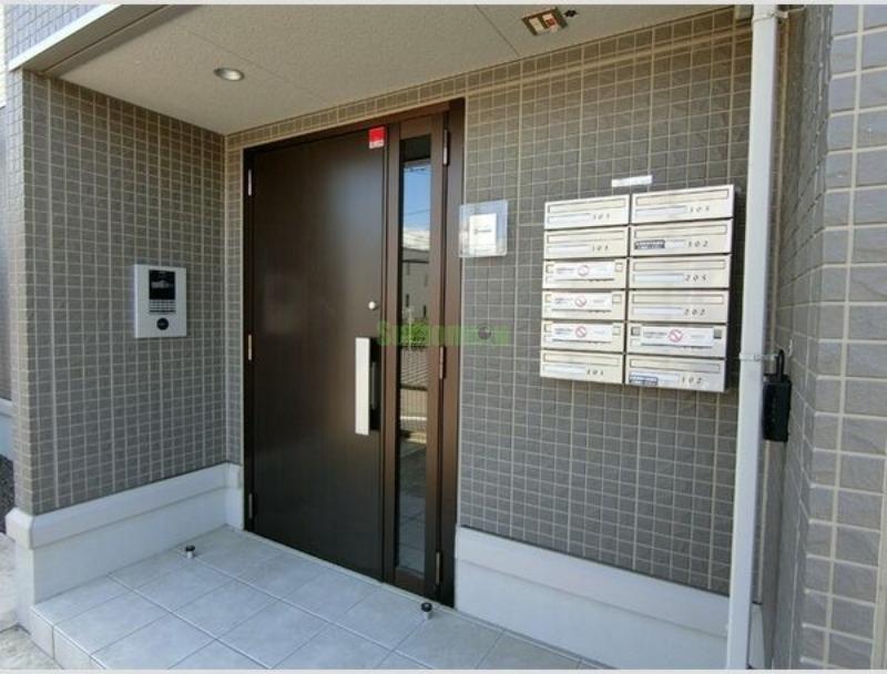 16/22 エントランス