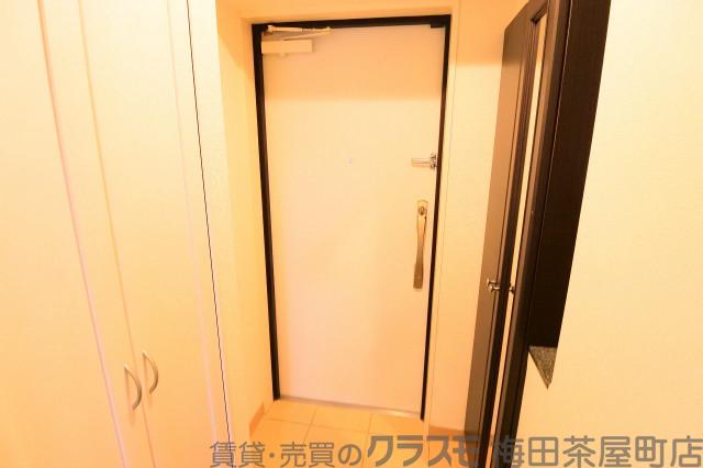 17/30 玄関