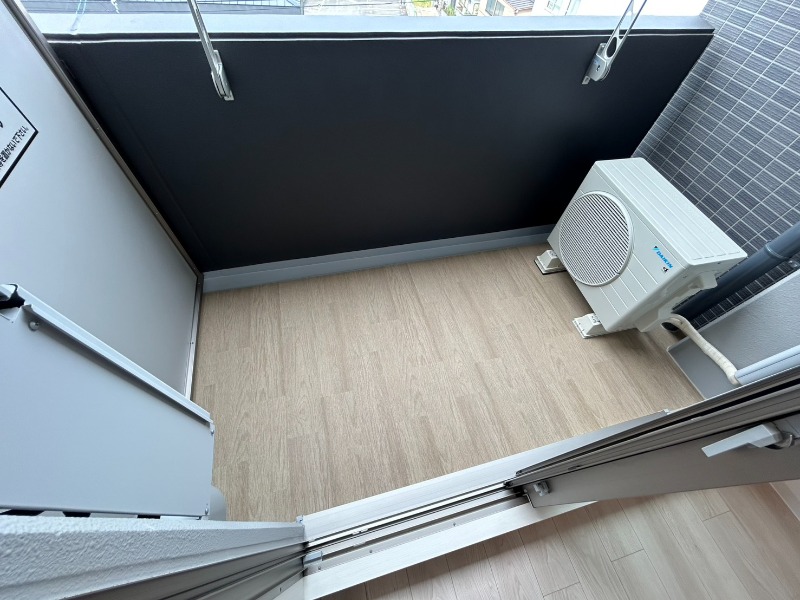 15/27 バルコニー