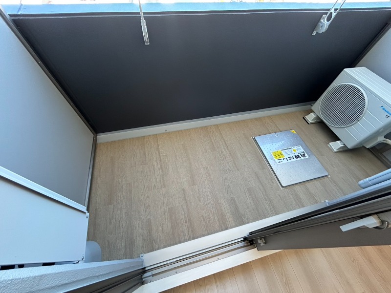 16/28 バルコニー