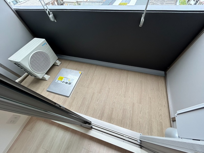 15/27 バルコニー