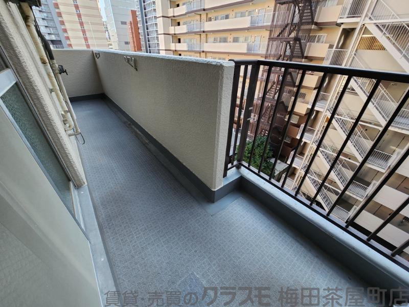 23/30 バルコニー