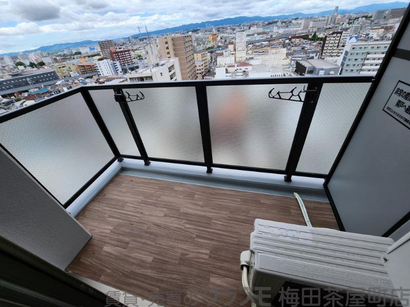 21/30 バルコニー