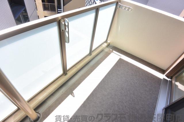 23/30 バルコニー