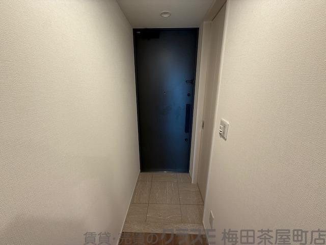 14/30 玄関