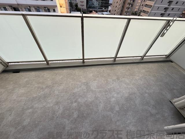 21/30 バルコニー