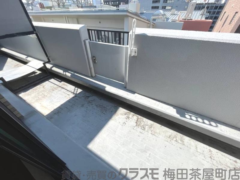 21/30 バルコニー