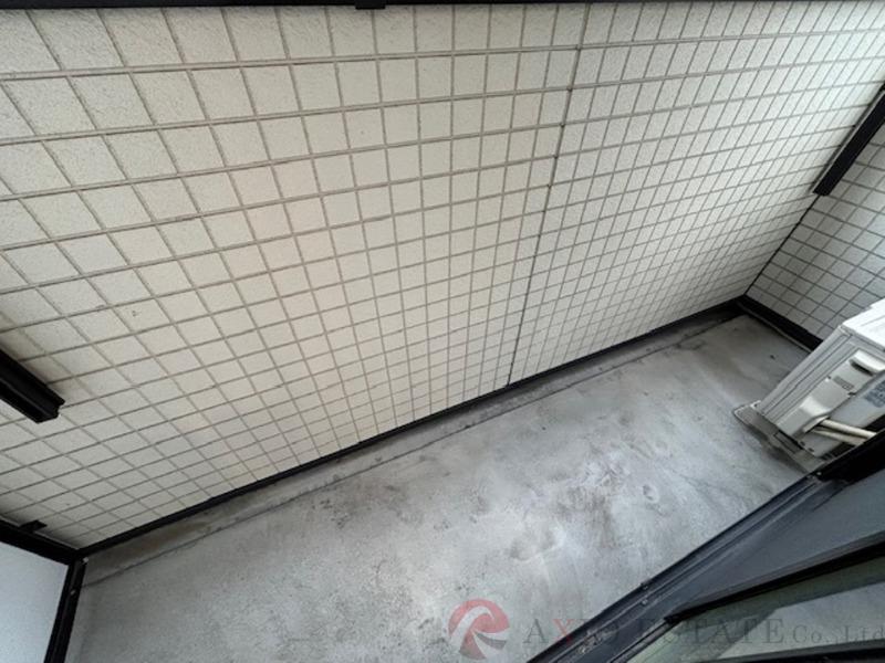 23/30 バルコニー