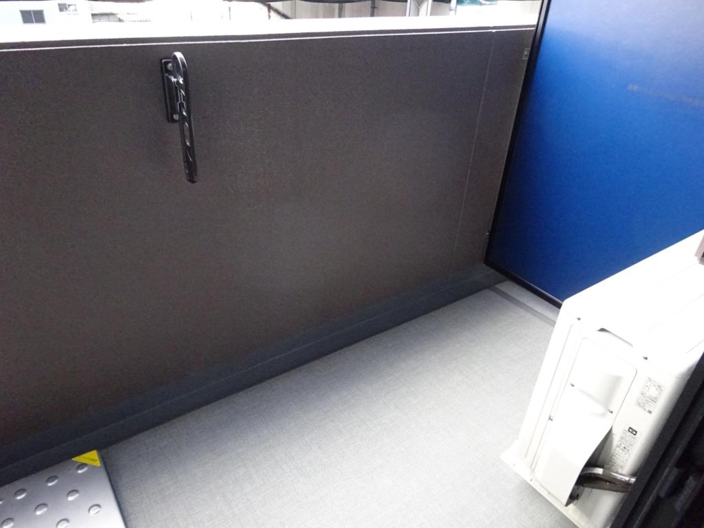 25/30 バルコニー