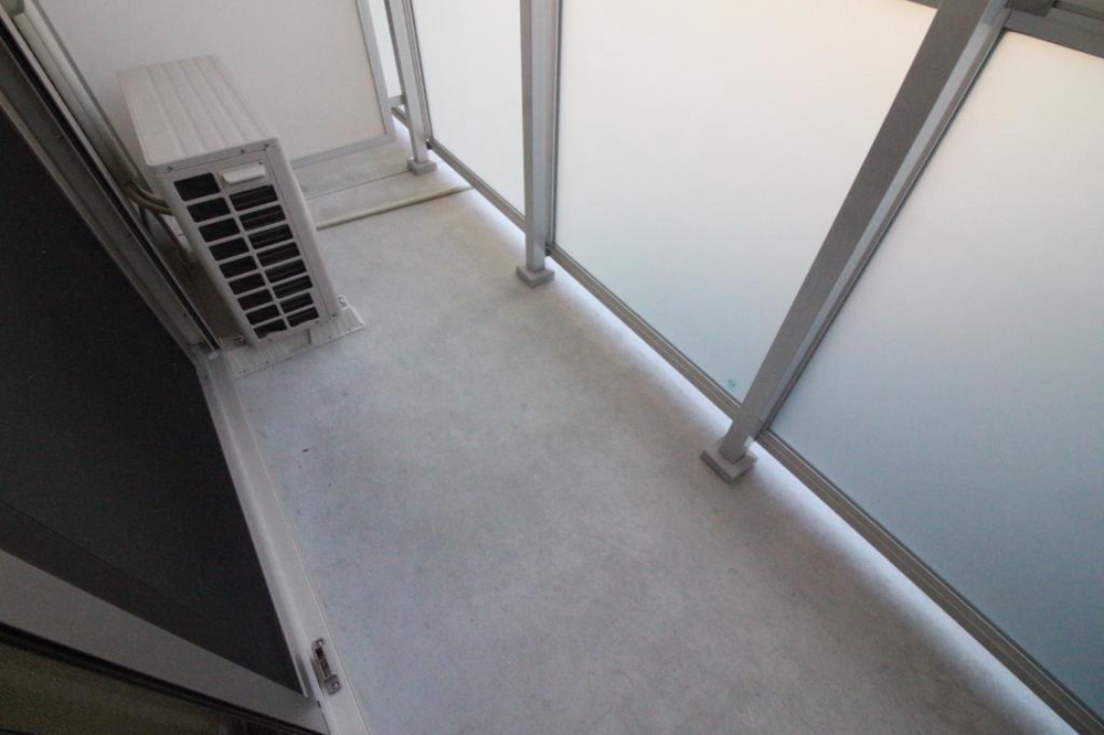 20/30 バルコニー