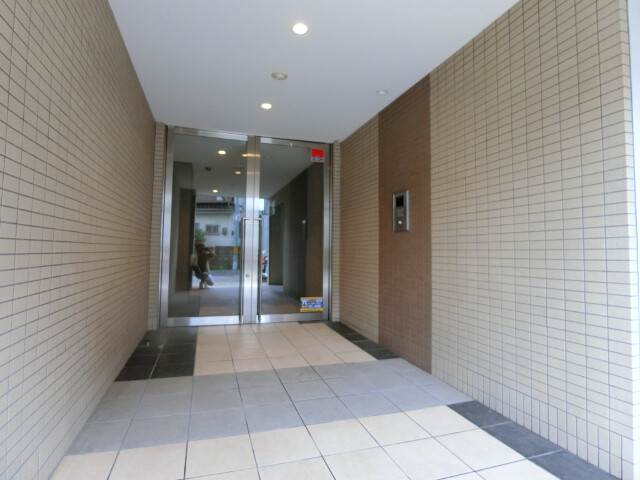 2/4 エントランス